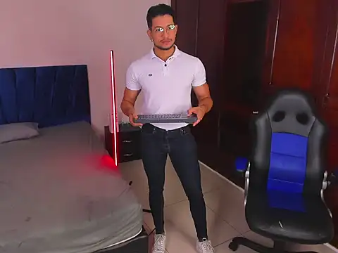 Nolan joness online show from March 28, 8:52 pm