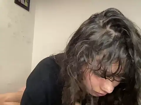 Snapshot of Dreana chatting on February 24, 4:21 am Dreana online show from February 24, 4:21 am