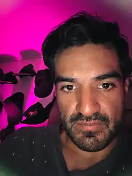 piggylatino online show from February 12, 11:11 pm