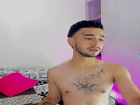 JohnE Medina online show from November 24, 11:37 pm