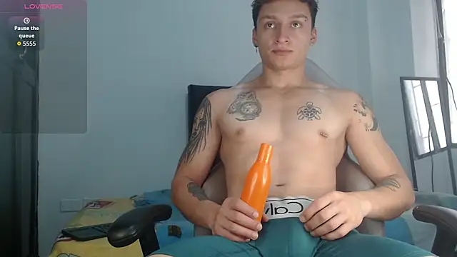 ArthurPhoenixx online show from February 6, 3:15 pm