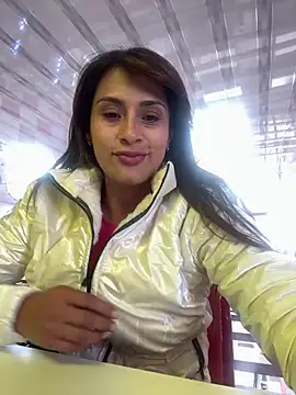 valeria absurdah online show from January 13, 7:52 pm