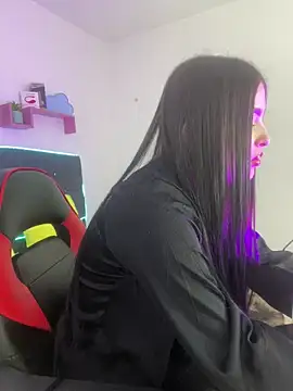 Scarlett EF online show from February 5, 1:49 pm