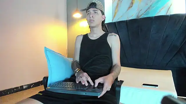 Xanderr owen2 online show from January 17, 7:50 pm