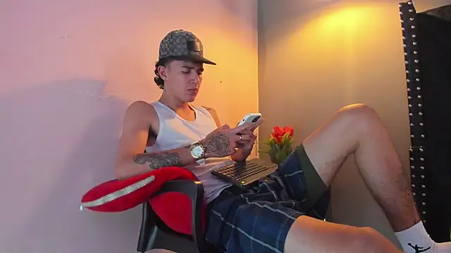 Xanderr owen2 online show from February 11, 8:03 pm