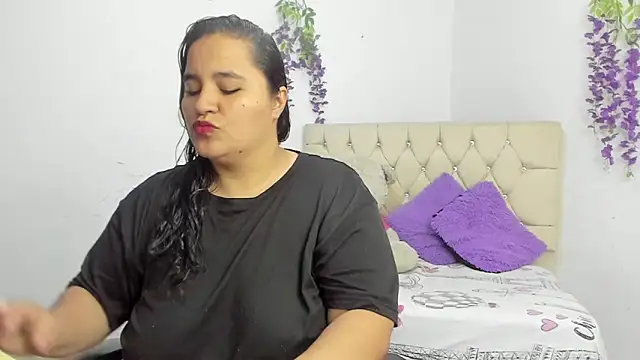  1Zoey online show from March 31, 9:53 am