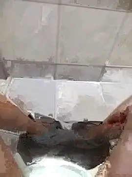 Snapshot of adventon chatting on April 1, 12:33 am adventon online show from April 1, 12:33 am