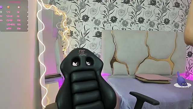 Snapshot of Joselyn_tay chatting on March 10, 12:10 pm Joselyn tay online show from March 10, 12:10 pm