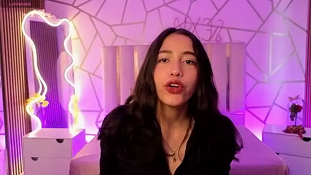 Snapshot of Joselyn_tay chatting on March 13, 12:12 pm Joselyn tay online show from March 13, 12:12 pm