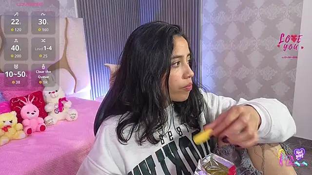 Joselyn tay online show from May 18, 5:30 pm