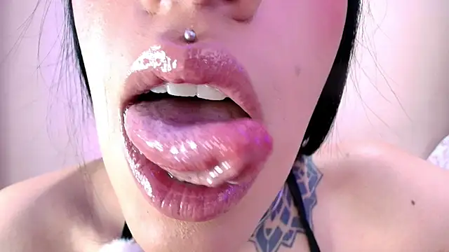 catte jensen online show from May 16, 5:04 am