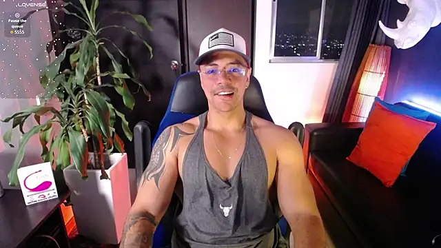 Snapshot of Zed_ferrer chatting on April 4, 9:07 am Zed ferrer online show from April 4, 9:07 am