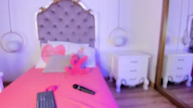 fallon grey online show from January 15, 8:01 pm