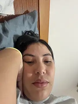 Snapshot of Anna_Bitch_Disgusting chatting on March 6, 2:19 am Anna Bitch Disgusting online show from March 6, 2:19 am