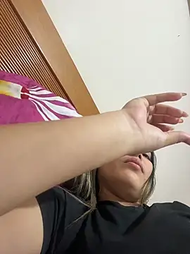 Snapshot of Anna_Bitch_Disgusting chatting on March 11, 4:51 am Anna Bitch Disgusting online show from March 11, 4:51 am