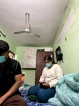 Cute hotzara online show from December 19, 4:52 am