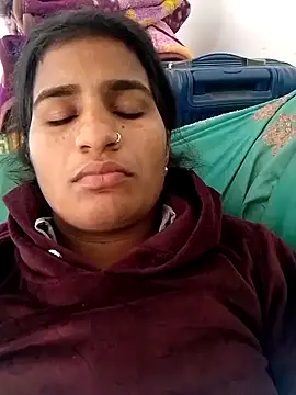 Snapshot of Kumari_gairl chatting on December 16, 4:28 am Kumari gairl online show from December 16, 4:28 am