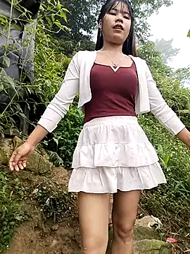 gugu0022 online show from May 6, 11:32 pm
