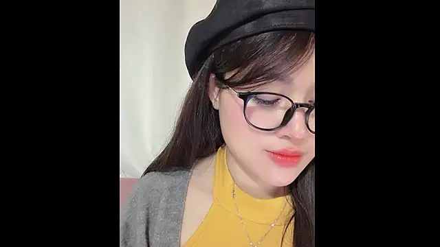 MiCandy-Lovee online show from November 20, 6:07 pm