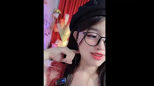 MiCandy-Lovee online show from December 19, 4:03 pm
