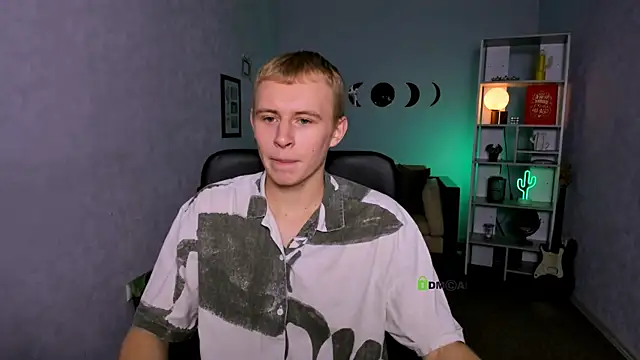 Snapshot of rafael_bien chatting on December 20, 10:11 am rafael bien online show from December 20, 10:11 am