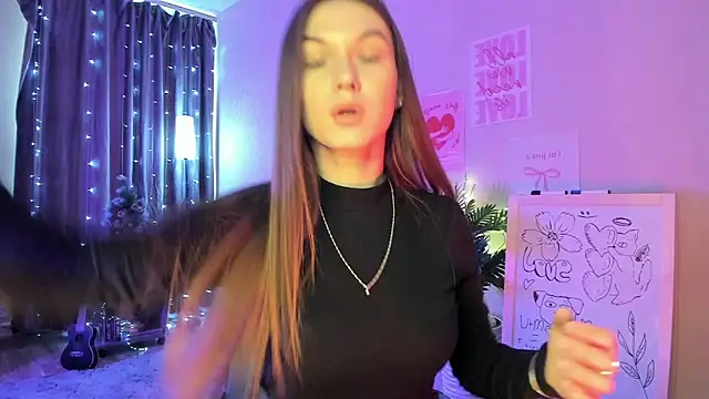 luna lust 212 online show from March 6, 4:20 am