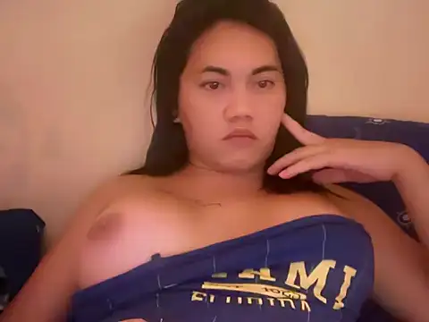 Snapshot of Pretty_moccha chatting on April 4, 11:18 am Pretty moccha online show from April 4, 11:18 am