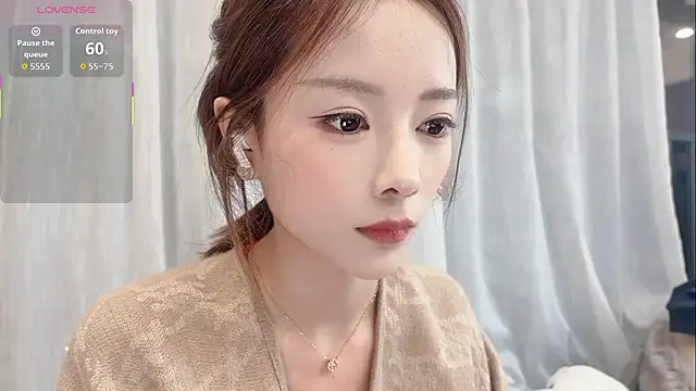 Butterbear online show from November 19, 5:57 pm