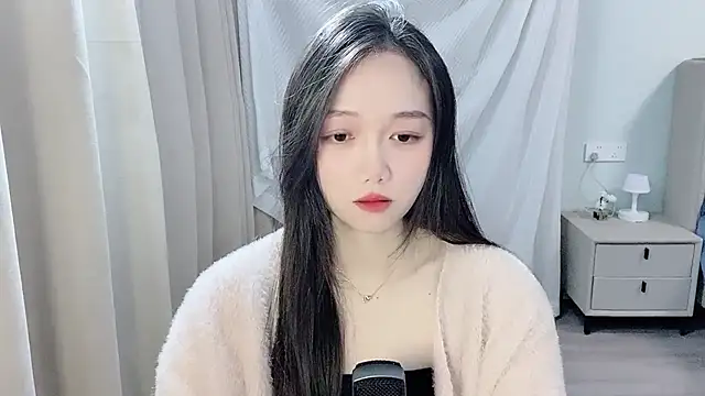 Snapshot of BoiI2u chatting on December 17, 3:18 pm BoiI2u online show from December 17, 3:18 pm