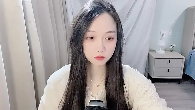 Snapshot of BoiI2u chatting on February 1, 1:42 pm BoiI2u online show from February 1, 1:42 pm