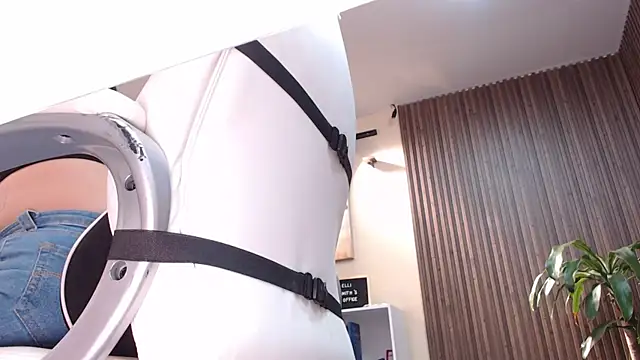 ElliSmith online show from February 3, 7:19 pm