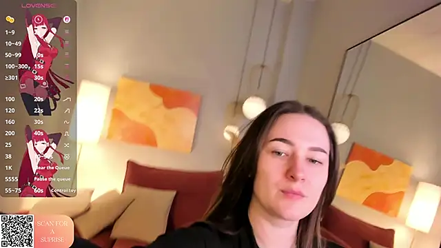 EmmaBloomm online show from May 8, 11:10 pm