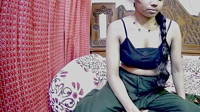 Snapshot of Hor-reka chatting on February 25, 6:39 pm Hor-reka online show from February 25, 6:39 pm