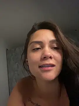 carolsapequinha online show from April 1, 11:44 am