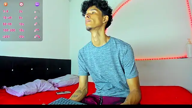 kaiborman00 online show from February 19, 3:02 am