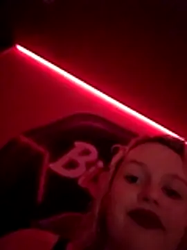 Snapshot of ladychat69 chatting on February 27, 11:27 pm ladychat69 online show from February 27, 11:27 pm