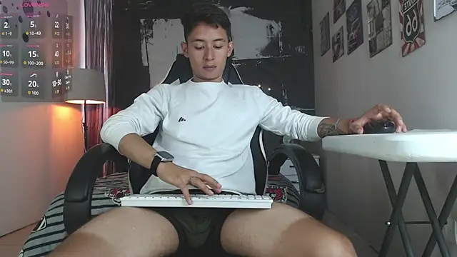 Angell01  online show from November 14, 8:07 pm