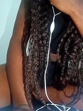 Snapshot of mirna96 chatting on November 22, 6:07 pm mirna96 online show from November 22, 6:07 pm