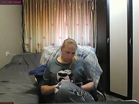 JenniDeep online show from April 28, 3:00 am