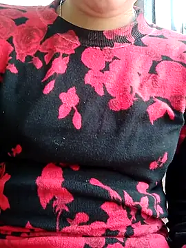 Snapshot of isha_sharma2002 chatting on November 27, 4:58 am isha sharma2002 online show from November 27, 4:58 am