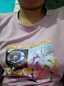 Snapshot of isha_sharma2002 chatting on January 10, 2:19 pm isha sharma2002 online show from January 10, 2:19 pm