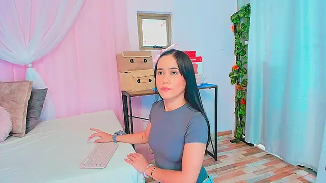 lizzy kane online show from March 1, 8:22 pm