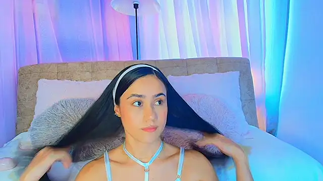 lizzy kane online show from May 12, 8:17 pm