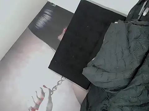 Snapshot of TAYLOR_S7 chatting on November 20, 10:37 am TAYLOR S7 online show from November 20, 10:37 am