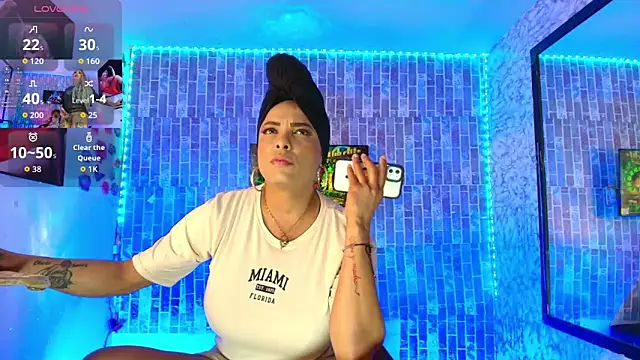 Snapshot of TAYLOR_S7 chatting on March 10, 9:20 pm TAYLOR S7 online show from March 10, 9:20 pm