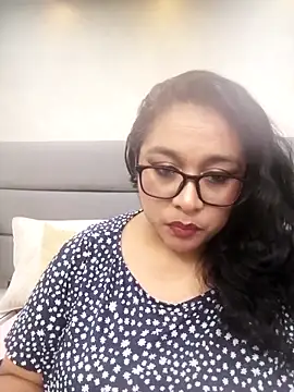 ViickyLee online show from November 16, 2:50 am