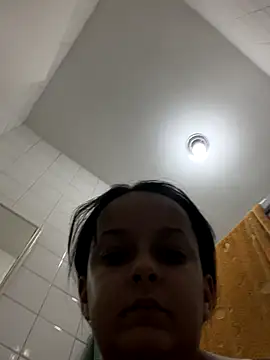 Snapshot of olicaroo chatting on November 19, 12:32 am olicaroo online show from November 19, 12:32 am