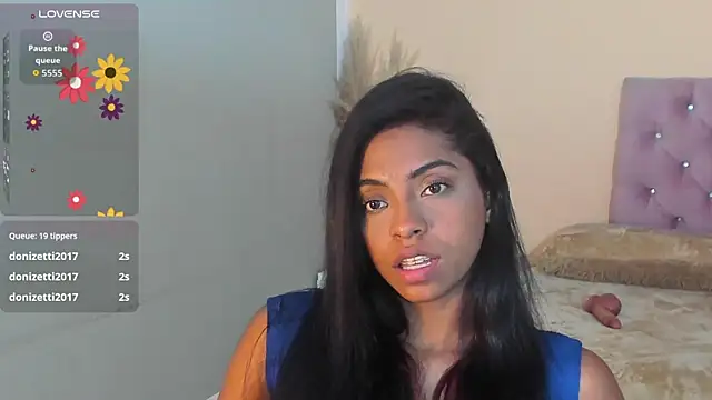 aniie bby 4u online show from December 19, 6:31 am