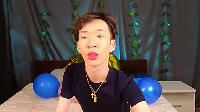 islendtakumi online show from November 20, 3:07 am