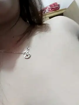 Snapshot of MysaLy2k chatting on April 1, 1:17 am MysaLy2k online show from April 1, 1:17 am